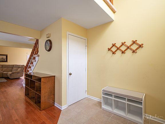 4th image of 116 W Abbey Ln