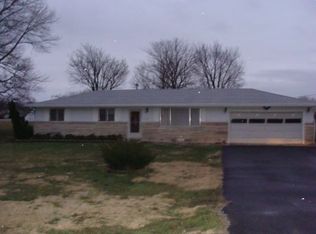 313 W 8th St, Burlington, IN 46915