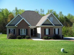 159 Princeton Ct, Advance, NC 27006