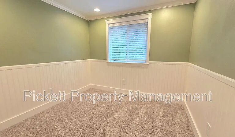 133 NE Gilmax Ln — Photo 11