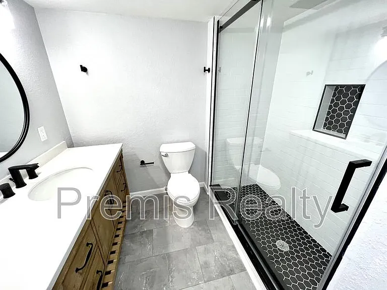 333 Island Way #1 — Photo 5