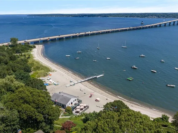 1819 Boston Neck Rd, Saunderstown, RI 02874