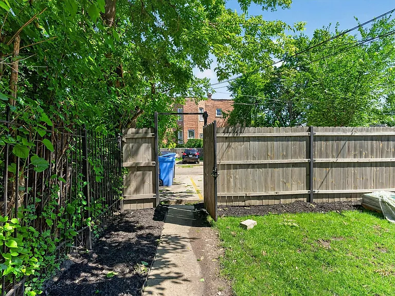 3622 W Franklin Blvd #1 — Photo 26