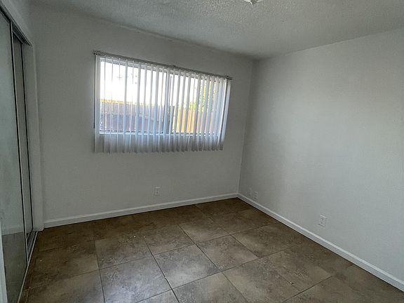 5th image of 2600 Haley St #12