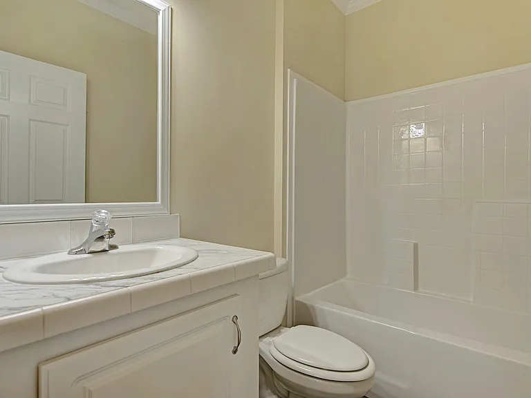 21 E Circle Dr #B — Photo 18