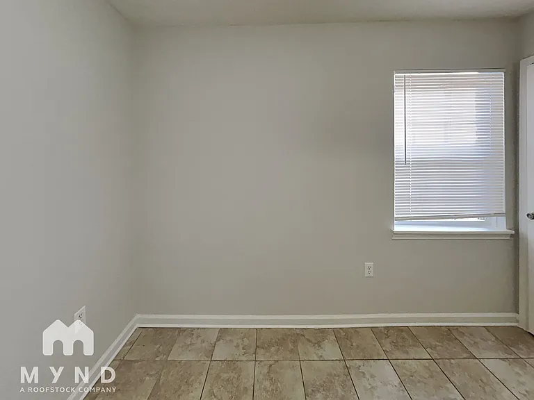 5130 Alford St — Photo 13