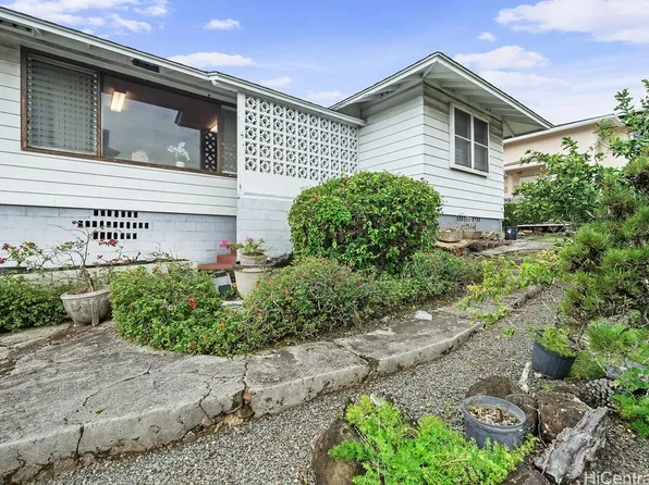 2216 Mahalo St, Honolulu, HI 96817