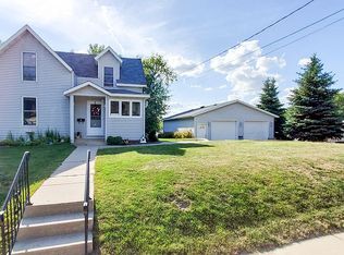 335 2nd St NE, Glenwood, MN 56334