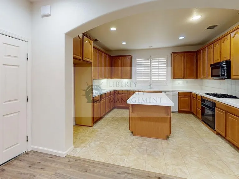 3821 Purple Finch Ln — Photo 5