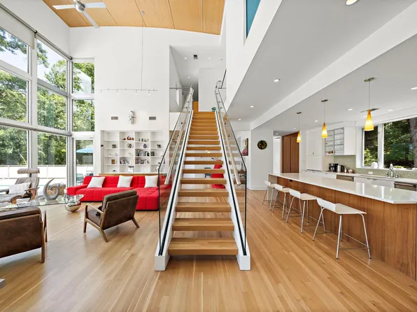 118 Angel Leaf Rd, Spring, TX 77380