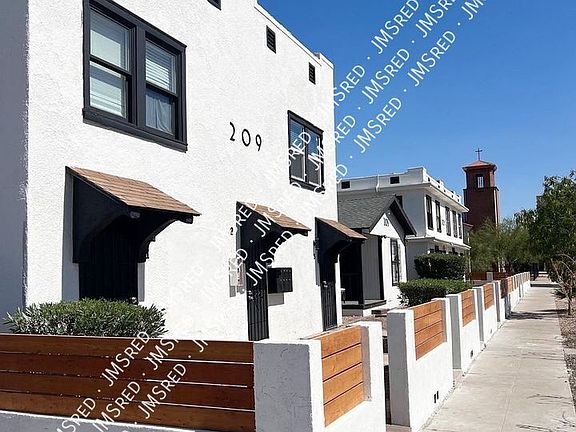 3rd image of 209 N 16th Ave Unit 4