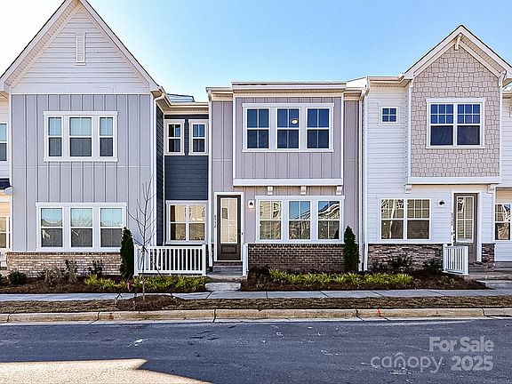 3rd image of 8932 Connover Hall Ave