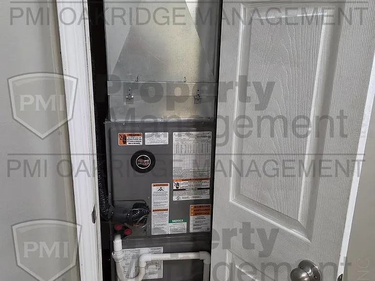 1256 Heritage Dr — Photo 22