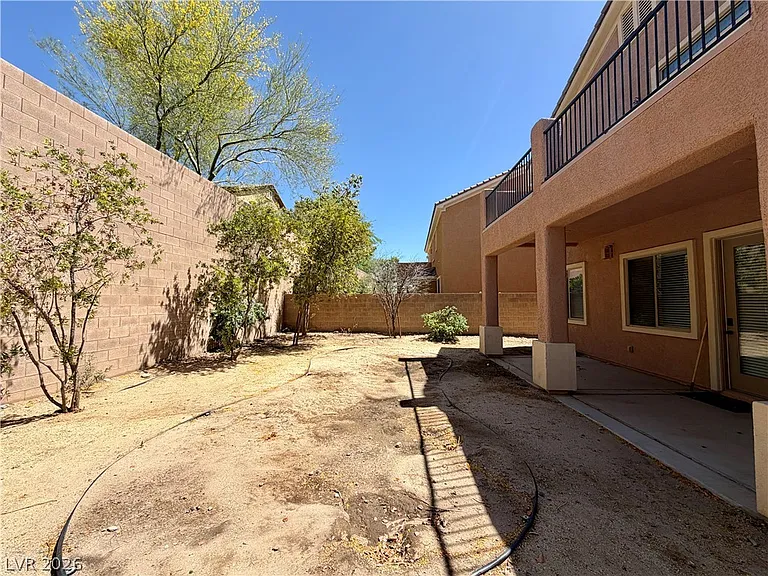 2738 Auchmull St — Photo 35