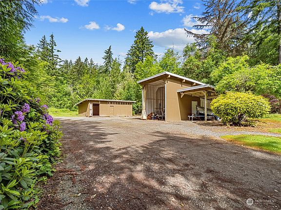 5th image of 8714 58th Avenue NW
