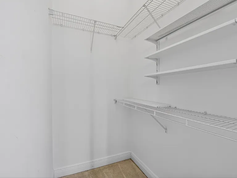 2515 Venetian Ct — Photo 25