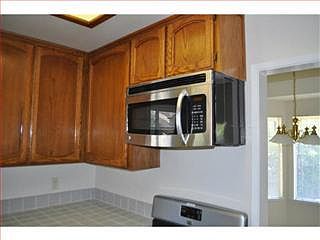 3rd image of 1291 Foxwood Dr