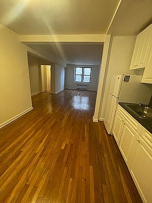 2nd image of 83-10 118th St #2S