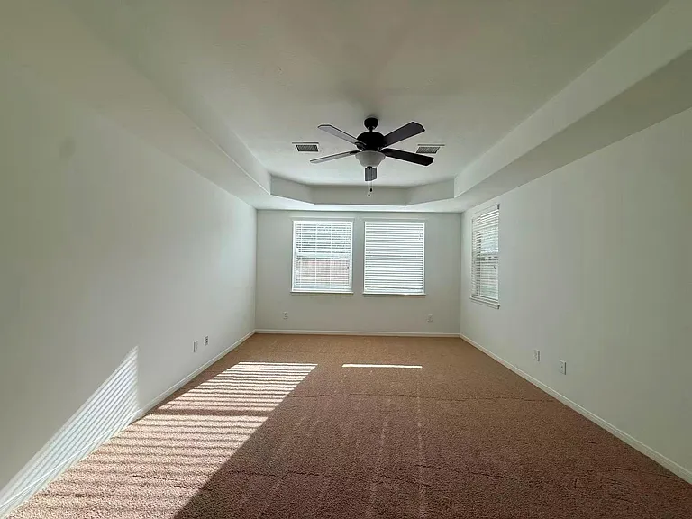 2814 Ridgeglen Ln — Photo 31