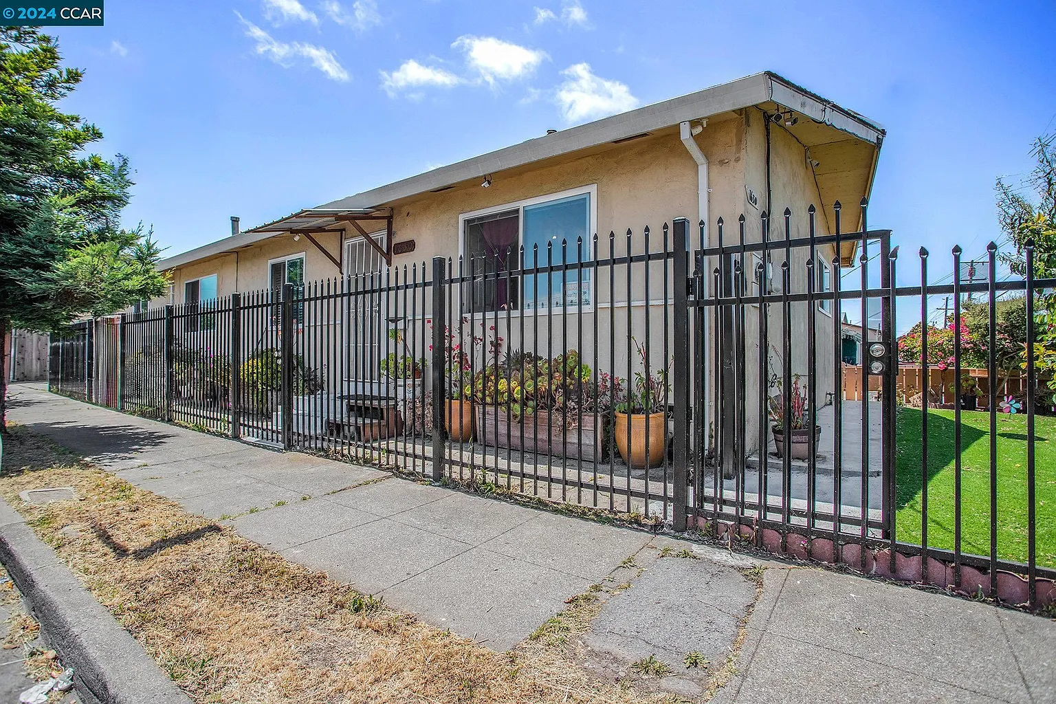 1630 Emeric Ave photo 1