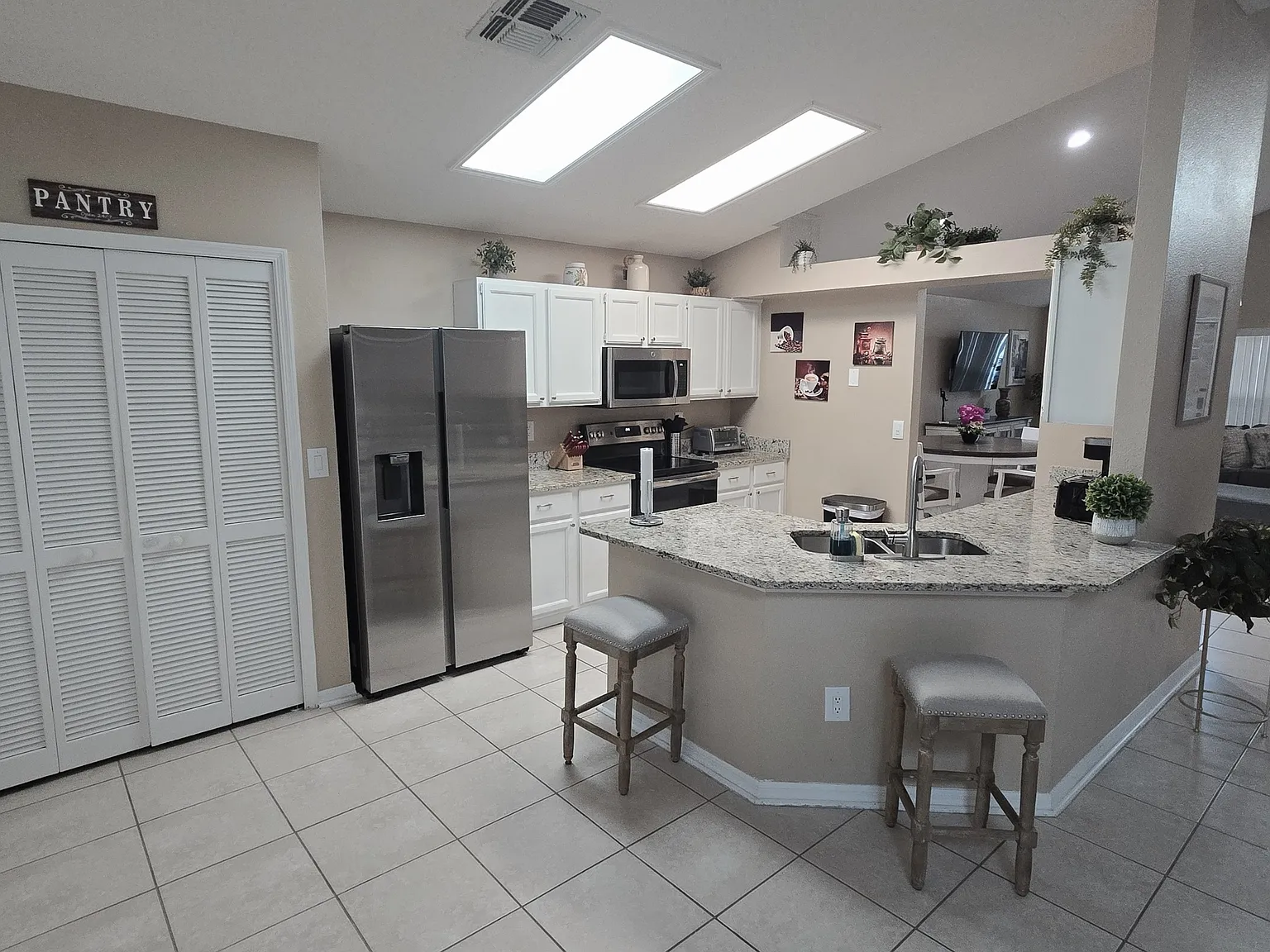 3001 Bransbury Ct, Kissimmee FL 34747 - — Photo 2