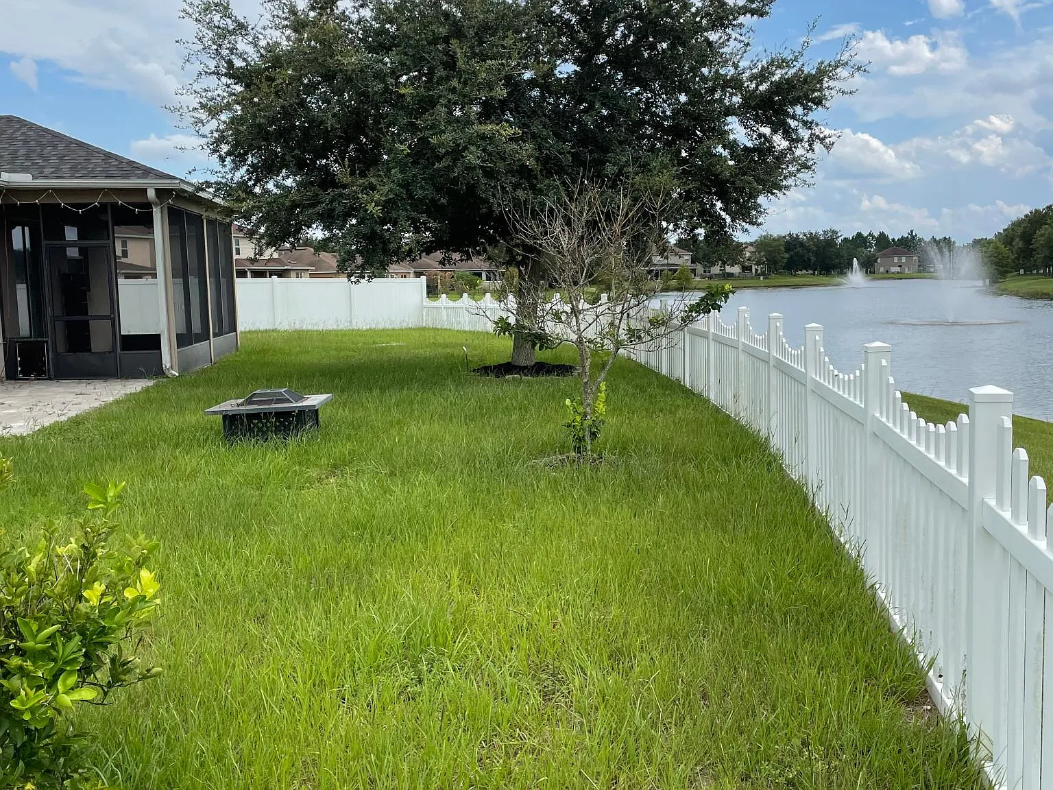 4 bed, 1941 sqft, $2,495 — Photo 1