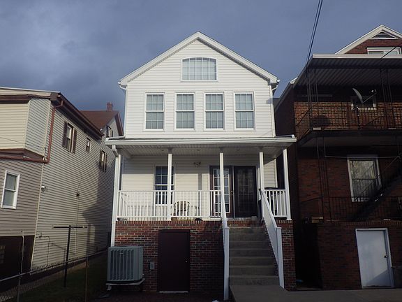 3rd image of 224 S Vine St