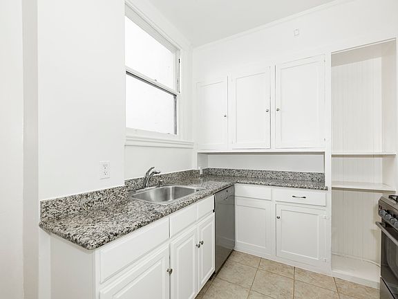 3rd image of 990 Fulton St #505