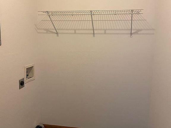 5th image of 923 Bradley St #11063530