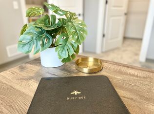 The Abbey Townhomes and Flats, Cleveland, OH 44113