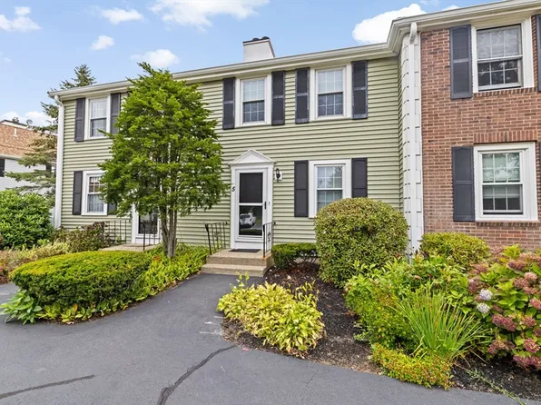 848 Plain St #5, Marshfield, MA 02050