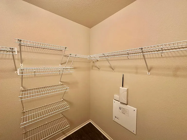 210 Lollipop Ln — Photo 12