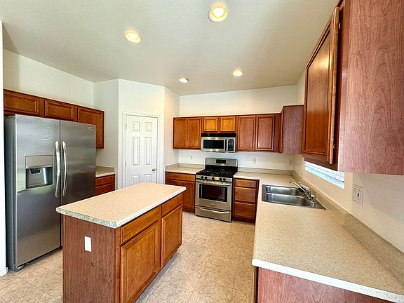 4th image of 2951 Antella Ct
