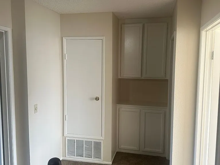 14430 Pickwick Ln — Photo 34
