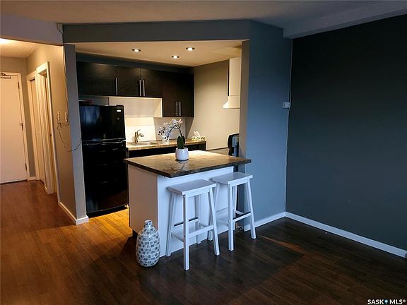 2nd image of UNIT 5-2 Summers PLACE