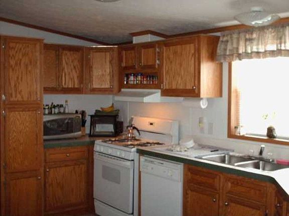 4th image of 14 Little Circle Dr