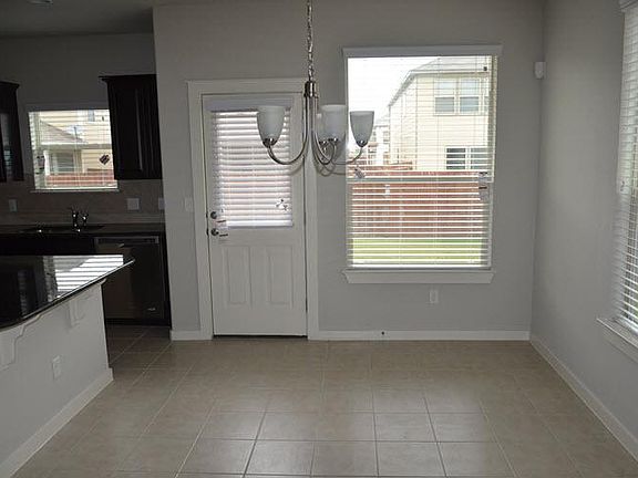 4th image of 3808 Kennedy Grace Ln