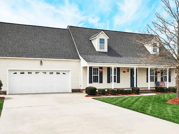 3rd image of 836 Winestone Court