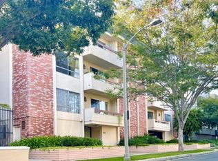 241 S Reeves Dr UNIT 102, Beverly Hills, CA 90212