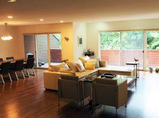 30 Oak Trail Rd #21, Englewood, NJ 07631