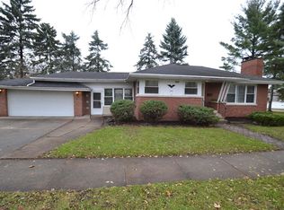 224 E Harrison Rd, Lombard, IL 60148