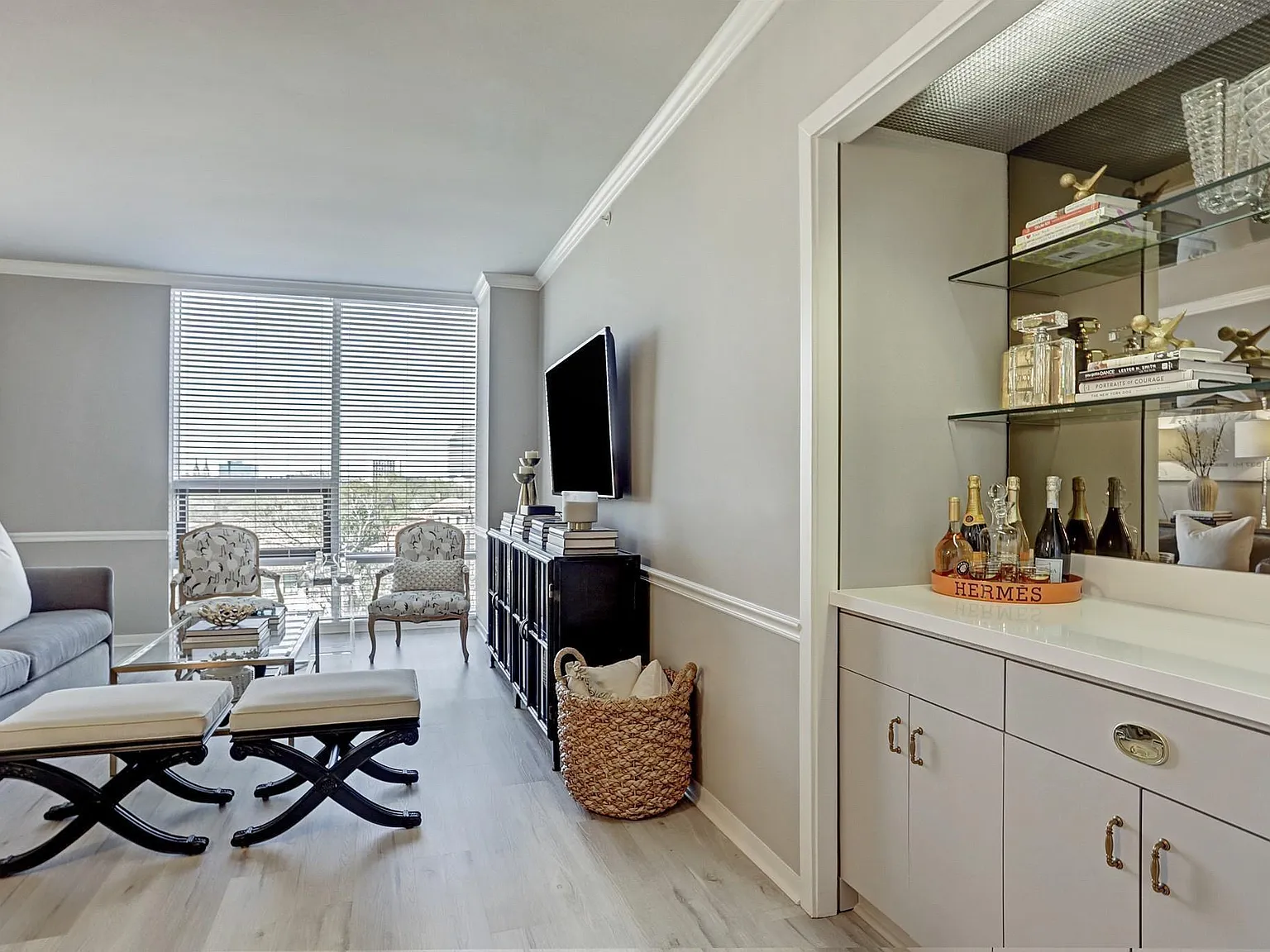 1 bed, 1.5 bath, 1015 sqft, $3,300 — Photo 4