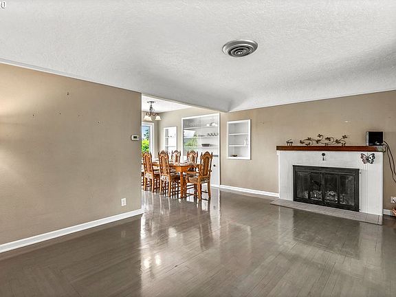 5th image of 127 McMillan Dr