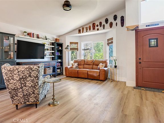 4th image of 18563 Chickory Dr