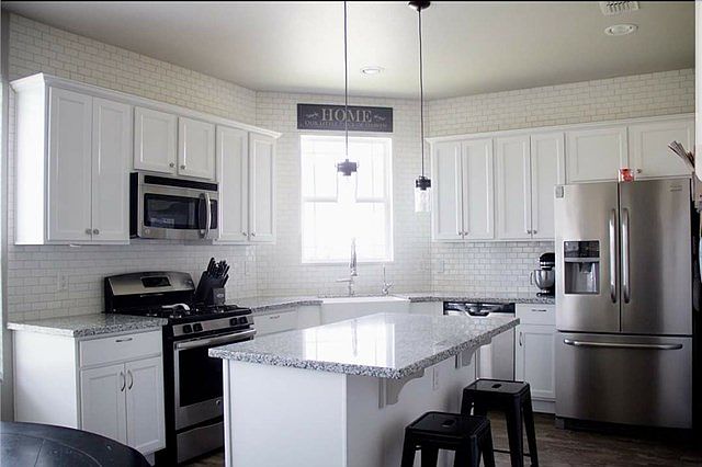 2nd image of 1303 Overshine Ln