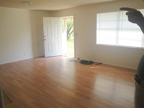 2nd image of 937 Tex State Hwy #62
