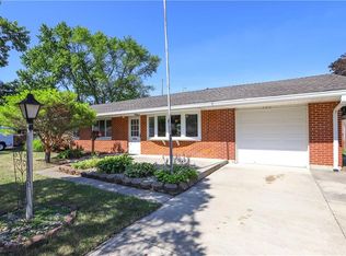 302 Carol Ln, Englewood, OH