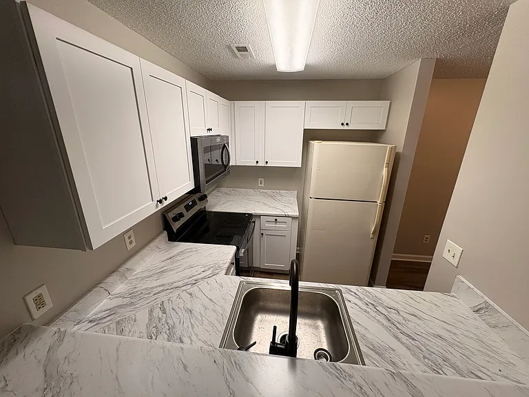 5120 Lamppost Cir — Photo 10