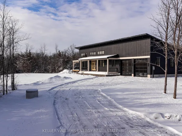 1032 Burr Rd, Prince Edward County, ON K0K 1A0