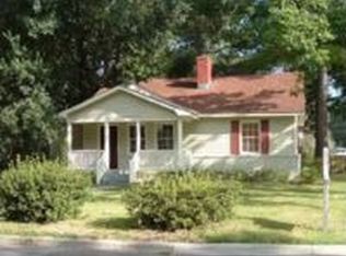 220 E 57th St, Savannah, GA 31405